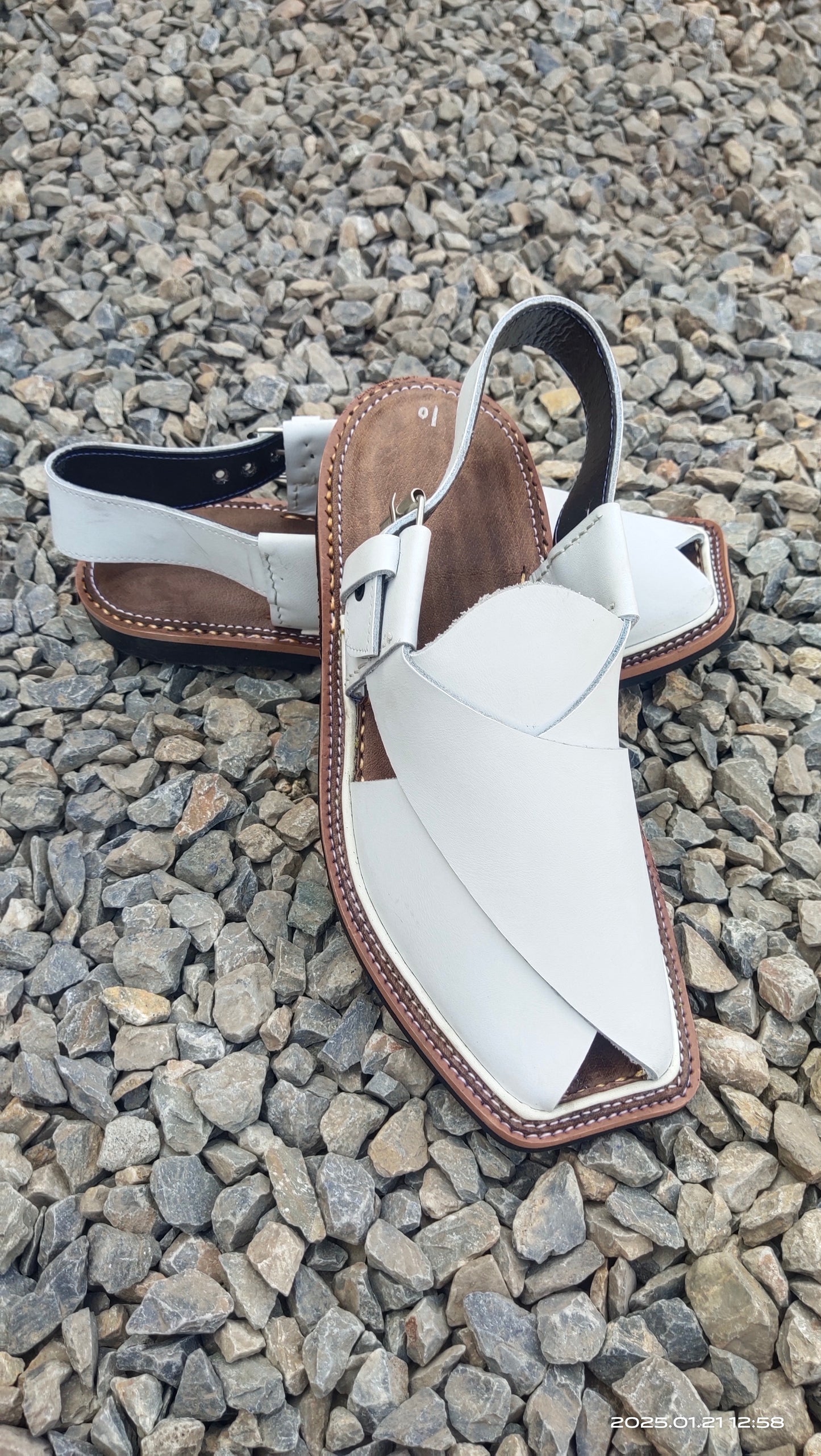 Charsada Chappal / Sandal – Gents – Genuine Leather –White