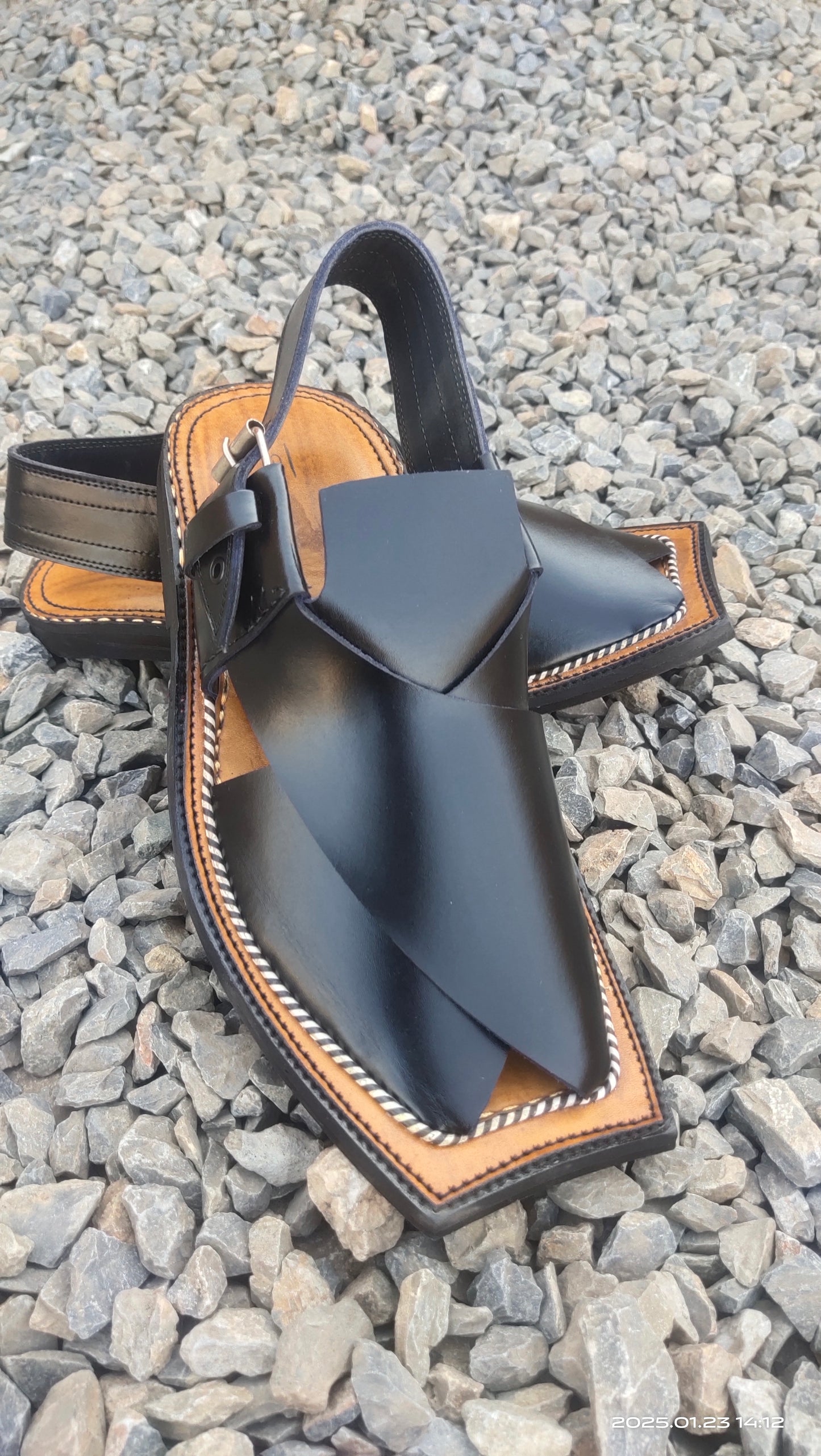 Grezer karachi chapals Black Coloure-Rg32