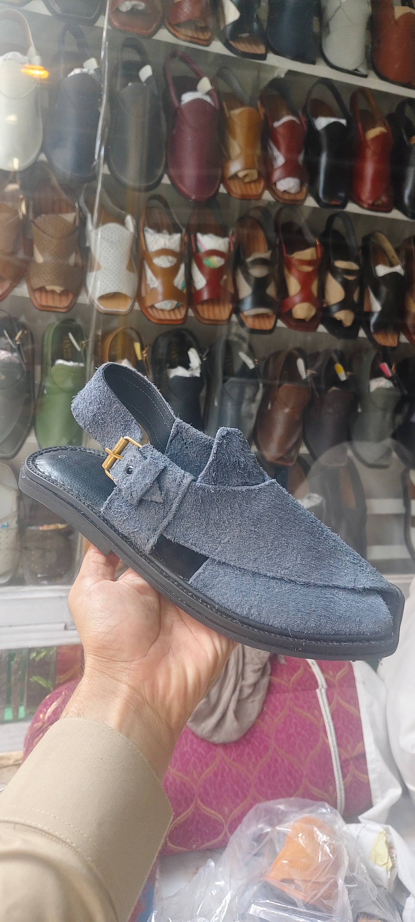 Peshawari Saber leatehr and Ligh weihgt chapals BLUE COLOR