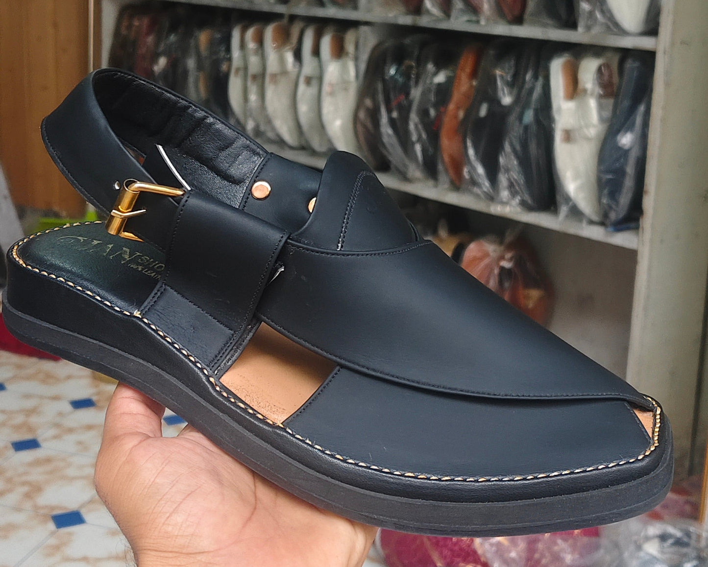 Peshawari GoGo  chapals black color